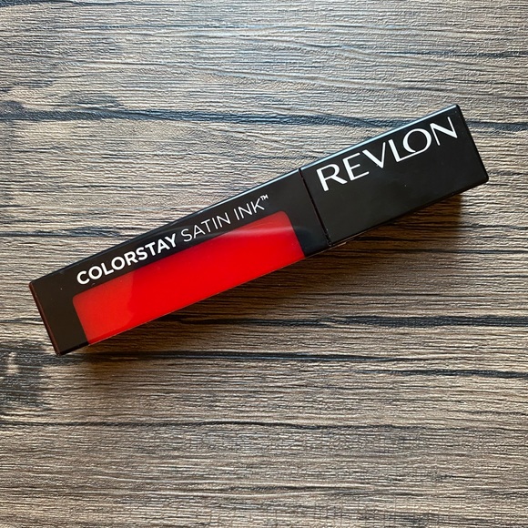NWT Revlon ColorStay Satin Ink Liquid Lipstick - Picture 4 of 5